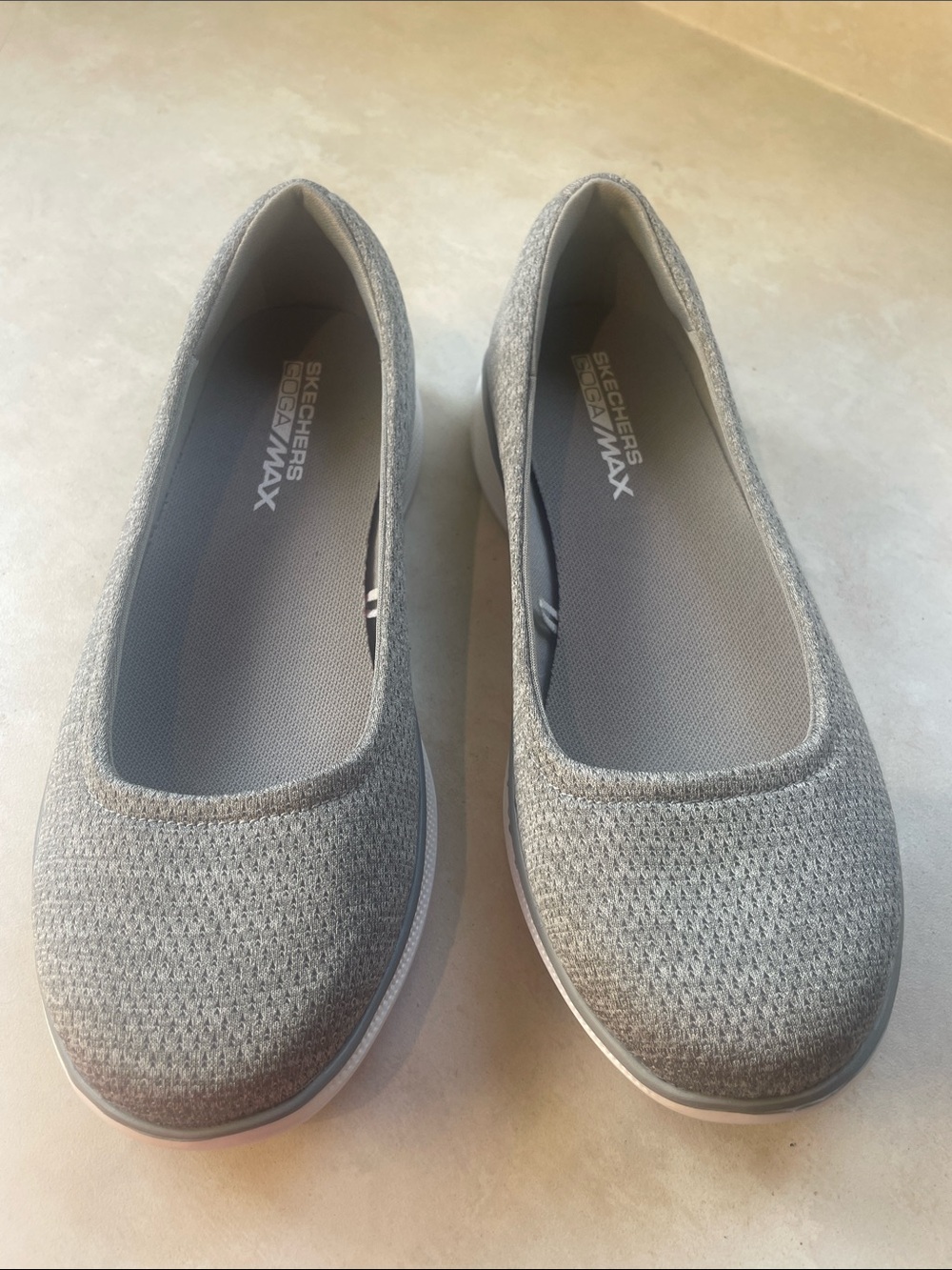 SKECHERS GOGA MAT Slip On Shoes Women’s Size 7 GoStep Lite
